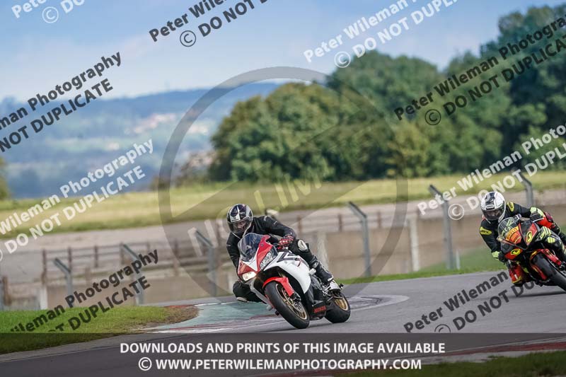 donington no limits trackday;donington park photographs;donington trackday photographs;no limits trackdays;peter wileman photography;trackday digital images;trackday photos